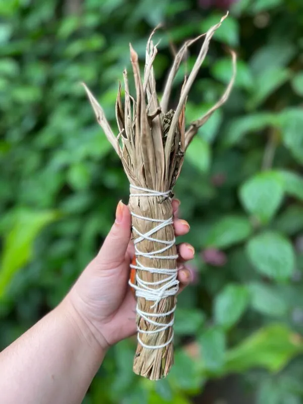 Incenso em bastão harmonia: Ideal para quem deseja equilibrar as energias, trazer alegria ao ambiente e favorecer o bem estar rosa verde